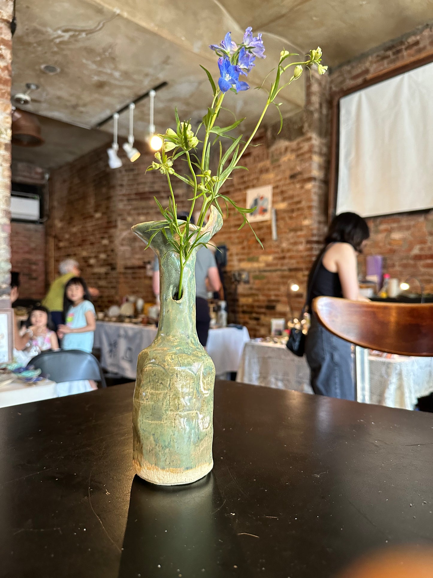 Gokigen “Matcha” Long neck flower vase.